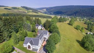 Flair & Berghotel Talblick aus der Adlerperspektive